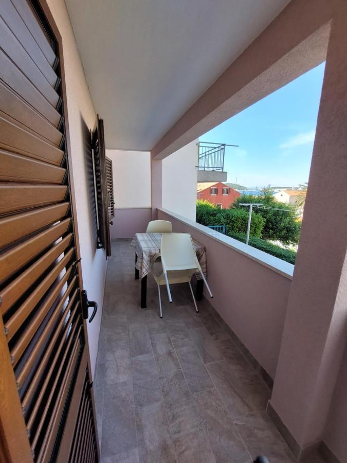 Apartamento Apartman Marko Mali Lošinj Exterior foto